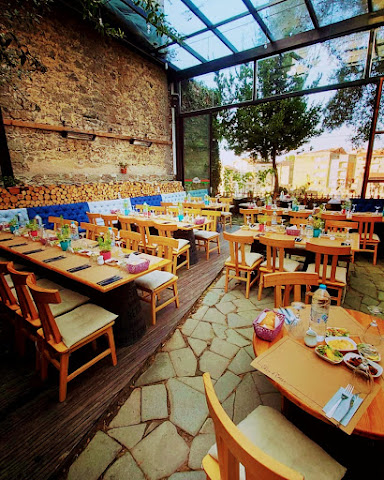 Berweuli Ala Carte Cafe Restaurant by null