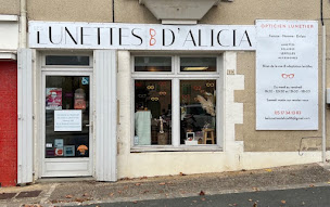 Photo n°8 de Les Lunettes d'Alicia à Sommières-du-Clain (Magasin de lunettes de soleil)
