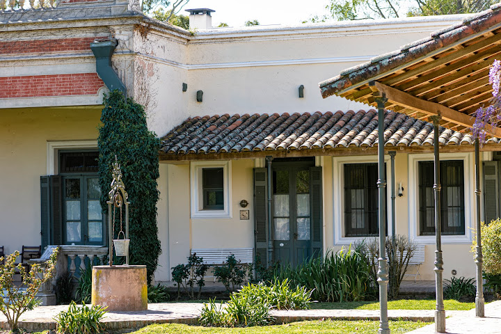 Estancia El Ombú de Areco by null