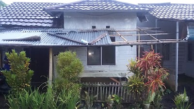 Photos of Perum Tamporok Hill.