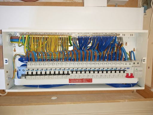 TechHawk - Best Local Electricians (Testing, Repair & Installation work) - Thumbnail