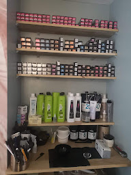 Photo n°7 de M l'atelier coiffure à Abondance (Salon de coiffure)