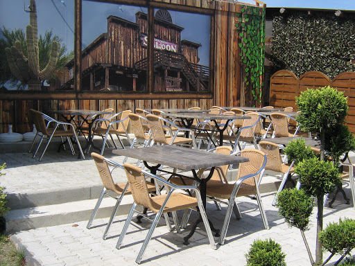 Photo 2 - LA ROULOTTE A MAG FOOD'S SALOON & LE RANCH TACOS
