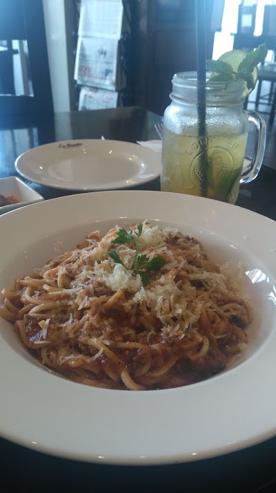 Photos of La Brioche Cafe