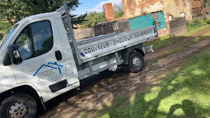 Photo n°4 de Couvreur Montauban 82 Entreprise Bauer Réparation de fuite toiture intervention d’urgence de toit nettoyage toiture gouttière à Montauban (Façadier)