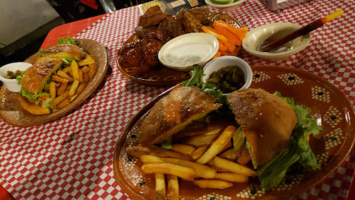 LAS ALITAS DE GUS Gallery - Mexico