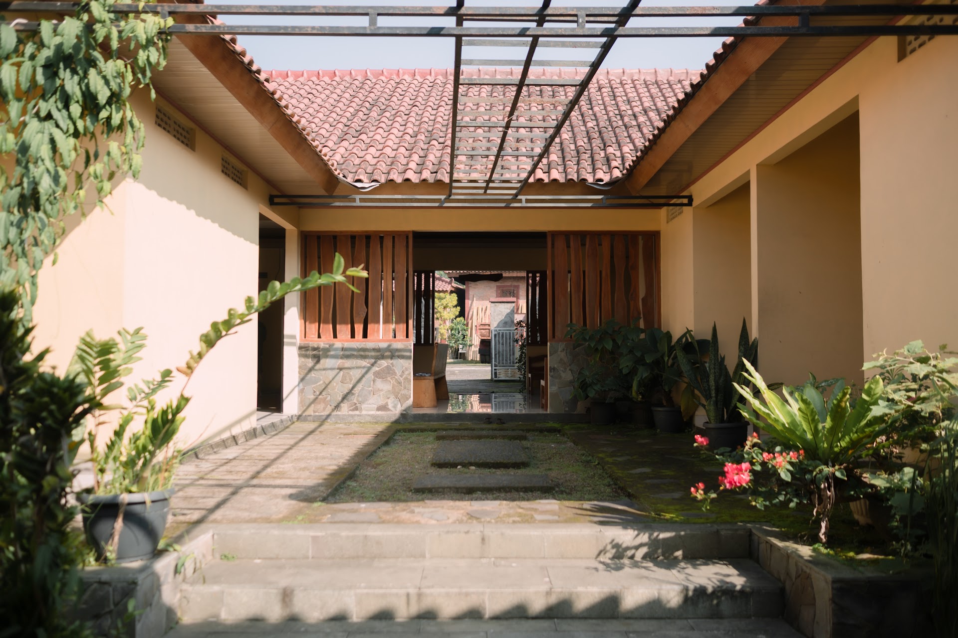 Urbanview Syariah Pendopo Tumaritis Cianjur - Housity