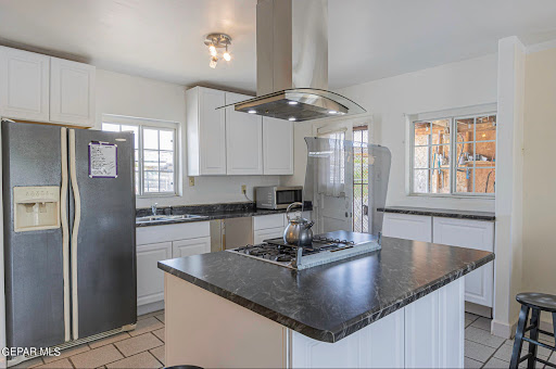 Estela Stephan Real Broker LLC Gallery - United States