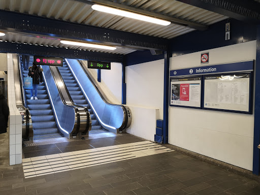 Handen station Gallery - Sweden