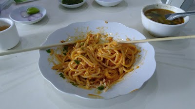 Photos of Soe Soe Mandalay Mont Tee