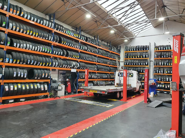 Ye Corner Tyres - Watford