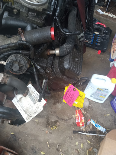 Automotive mechanic - Thumbnail