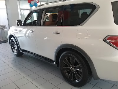 Photos of Serra Nissan