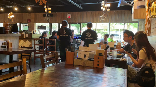 Green Leaf Sushi l Burnaby by null