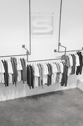 Photo n°26 de Strada Toulon à Toulon (Magasin de chaussures)