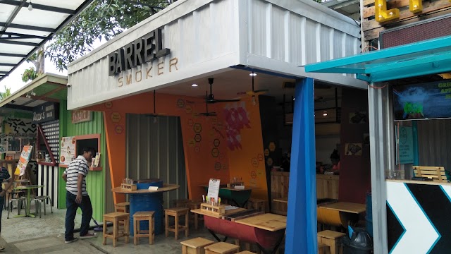 StrEat Maginhawa Food Park