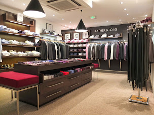 Photo n°2 de FATHER & SONS CANNES à Cannes (Magasin de vêtements pour hommes)