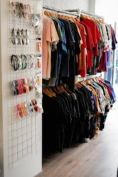 Photo n°9 de Skyclub Vintage à Amiens (Magasin de vêtements)