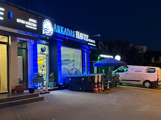 ARKADAŞ HAVUZ