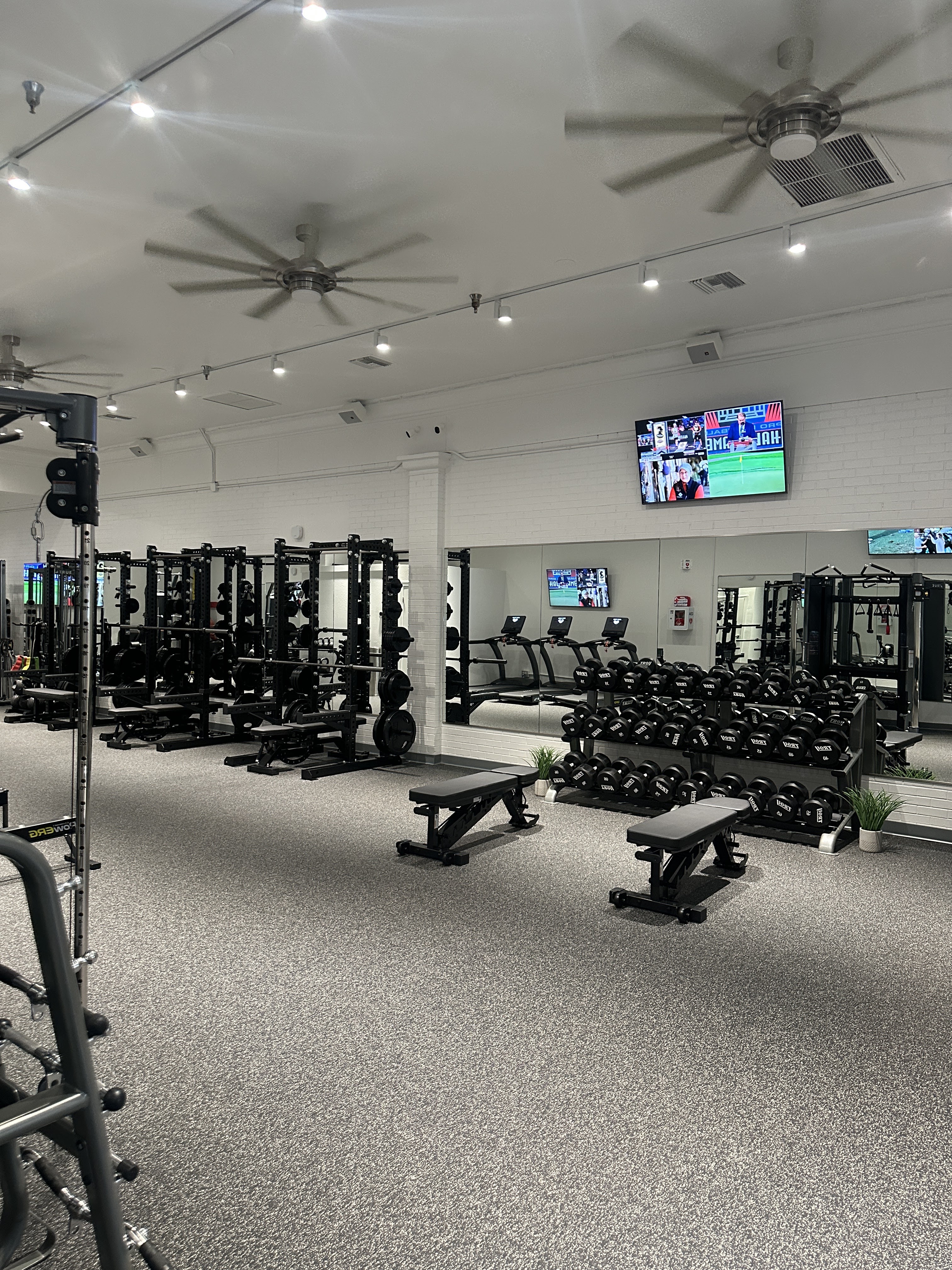 LUXE Health Club photo 15