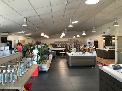 Photo de Piscine Ambiances La Rochelle à Saint-Rogatien (17220)