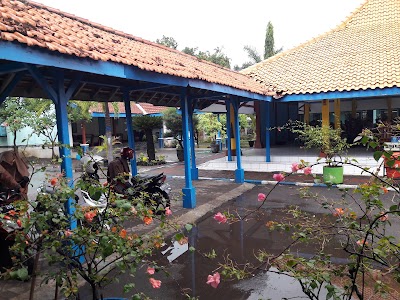 Photos of Kantor Kecamatan Kraksaan