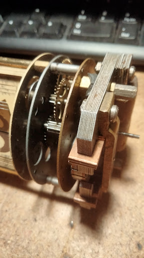 Nick's Electronics - Visual