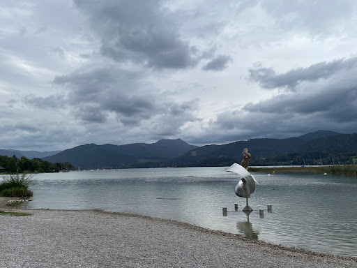 Skulptur im See