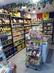 Photo n°3 de Chez Maria, Epicerie à Paris (Restaurant roumain)