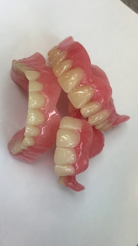 Reviews of Bristol and Bath Denture Repairs in Bristol - Laboratory