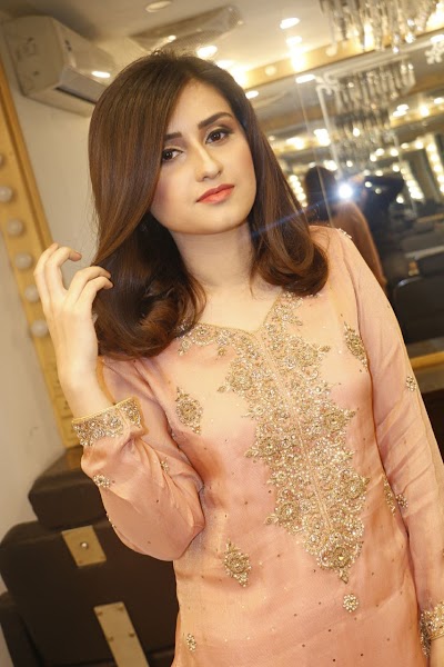 Amina Z Salon Make Up Studio Punjab 92 42