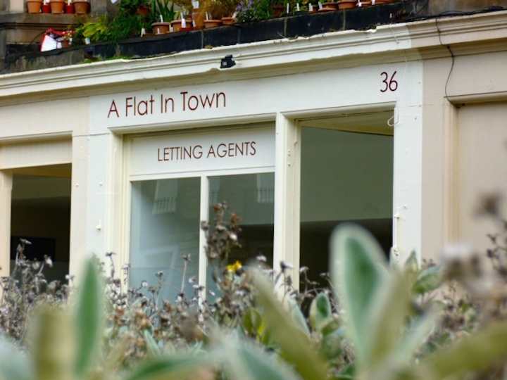 A Flat In Town photo 2