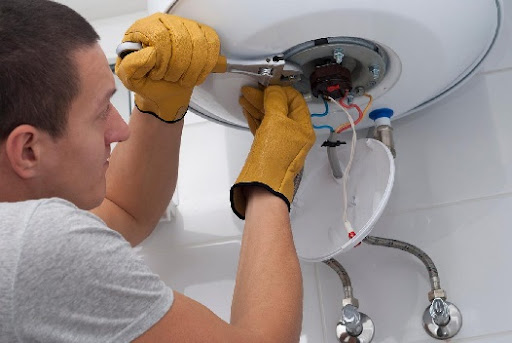 Affordable Geyser Repair in Paschim Vihar Delhi by Rajput Referegent | Call Now post image