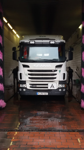 MKE Truck-Wash - Thumbnail