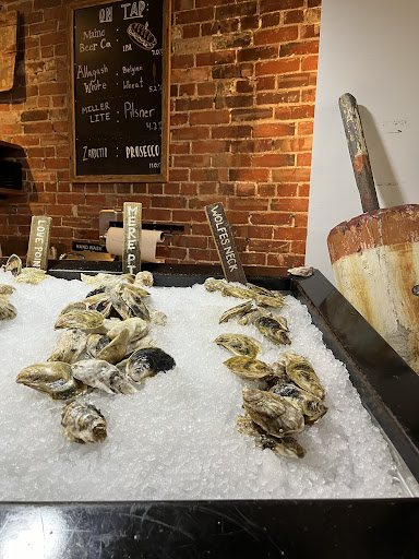 Maine Oyster Company Gallery - United States