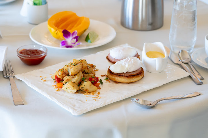 The Kahala Hotel & Resort by null