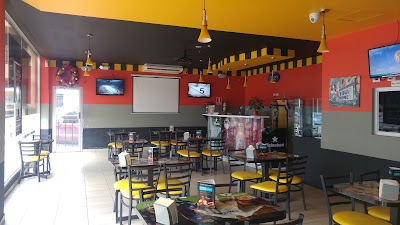 Photos of Plaza las Hadas