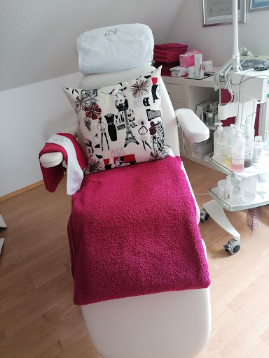 Susanne Peuckert Kosmetik Hoya