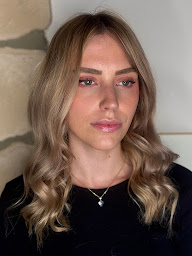 Photo n°14 de Laly coiffure à Vendargues (Salon de coiffure)