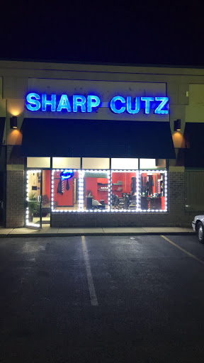 Sharp Cutz - Visual
