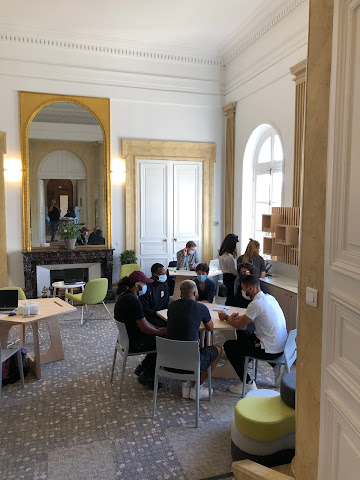 Quartier Jeunes by null