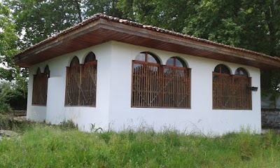 Ayvalı Camii