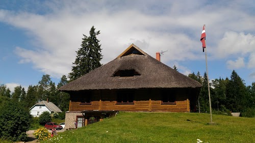 Mežupes, Viesu nams