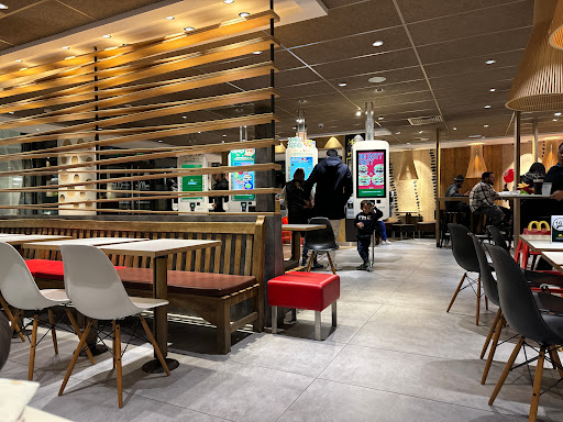 Photo 4 - McDonald's Meaux les saisons