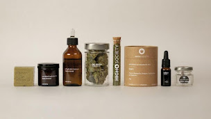 Photo n°5 de High Society Montparnasse - CBD Paris 14 à Paris (Magasin de thé)