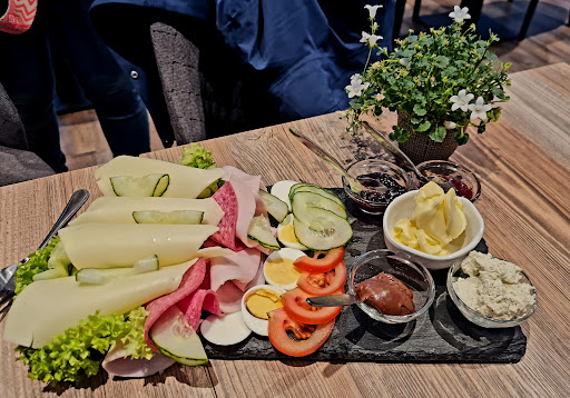 bergdorfcafé - Visual