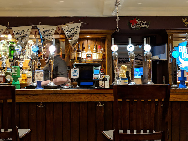 Four Mile Inn - Pub