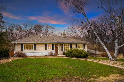Mike Fuchs - Real Estate Advisor, Coldwell Banker - Thumbnail