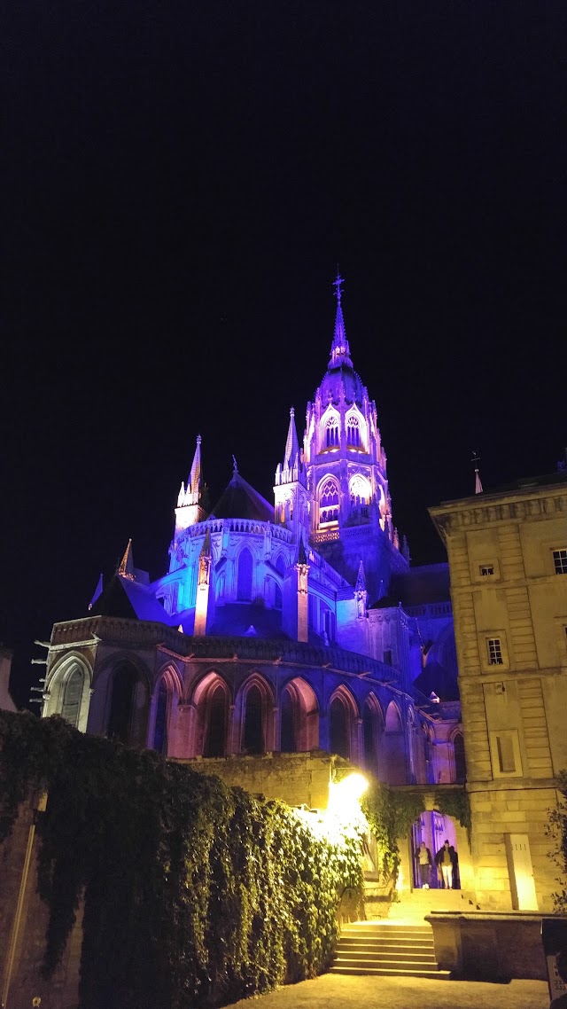 Notre-Dame de Bayeux