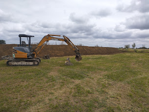Photo n°4 de pgh17 à Saint-Cyr-du-Doret (Entreprise de terrassement)